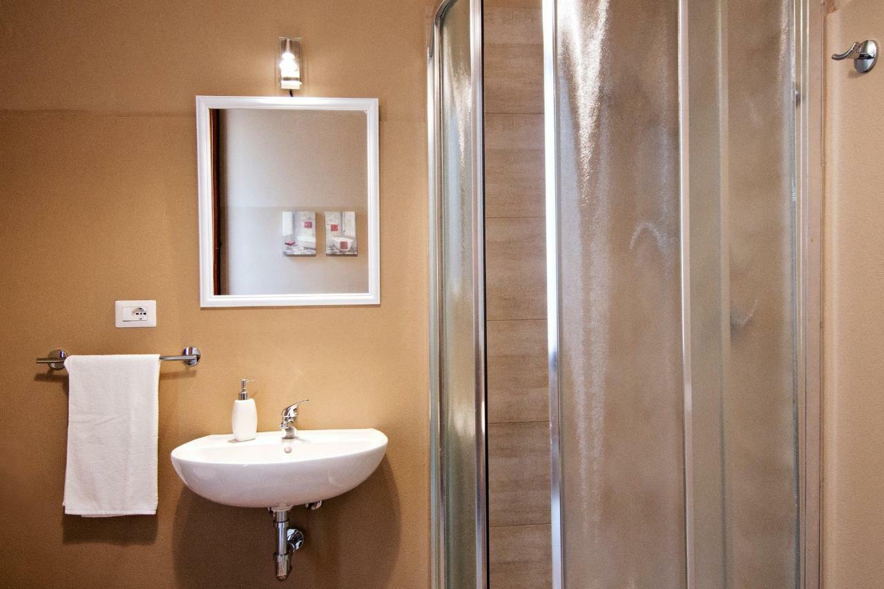 Blulassu City Center Rooms Кальяри Экстерьер фото