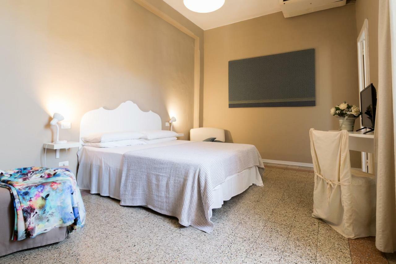 Blulassu City Center Rooms Кальяри Номер фото