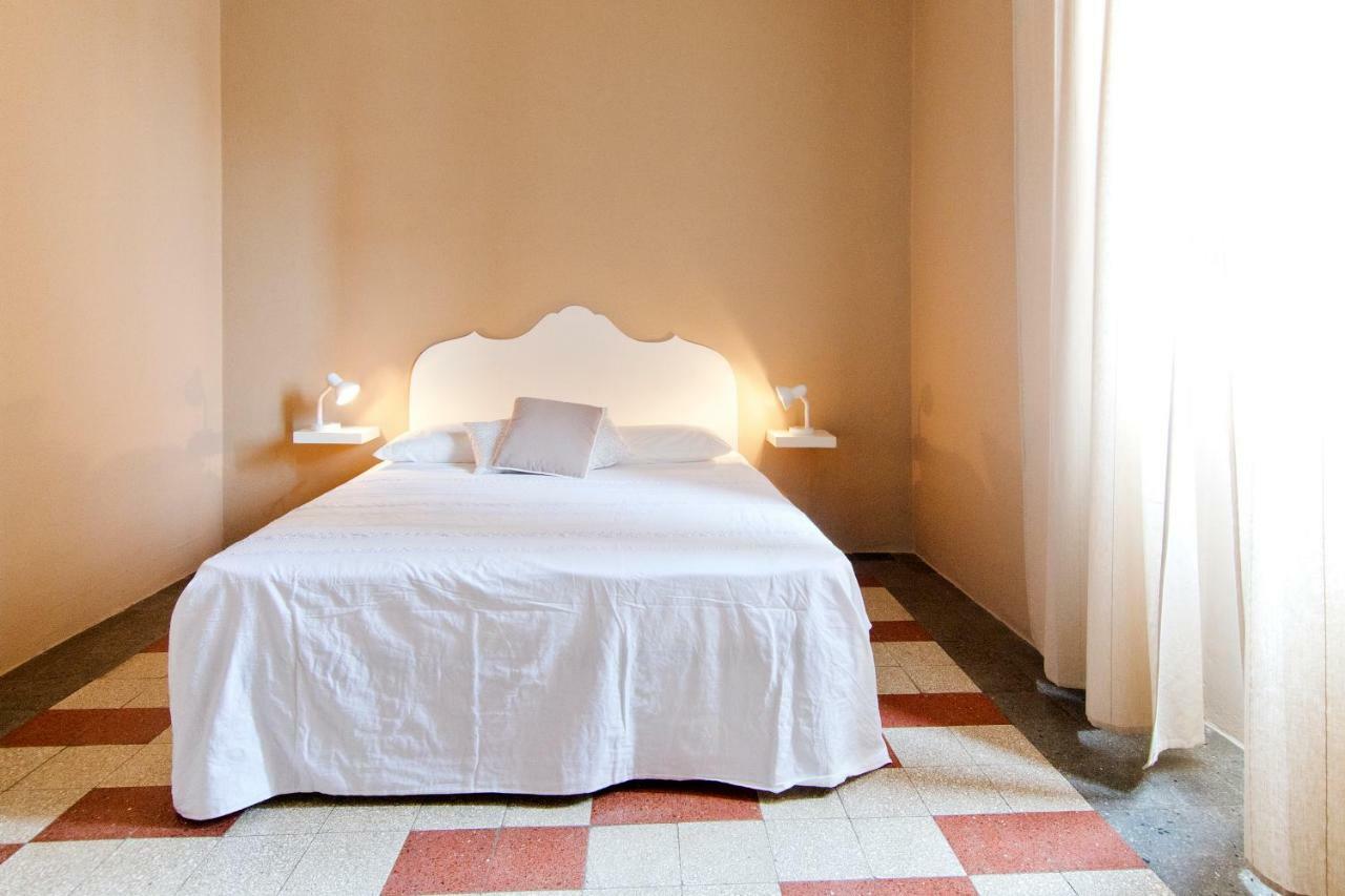 Blulassu City Center Rooms Кальяри Экстерьер фото